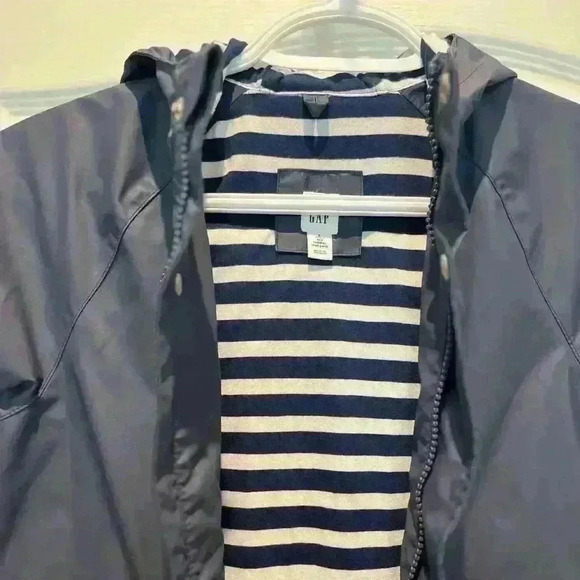 Like New Toddler Jersey-Lined Raincoat  Size 6 - Picture 4 of 11